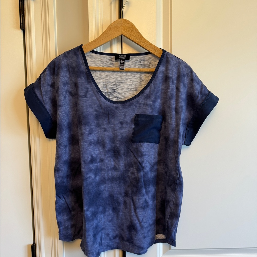 Jones New York tshirt with pocket detail